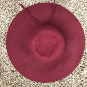 Maroon wide brim hat